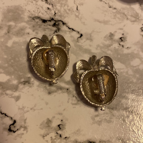 Sarah Coventry Apple Set - Picture 4 of 5